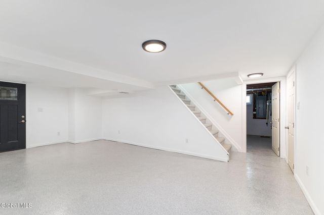 1204 Hemlock Street, Rotterdam, NY 12306