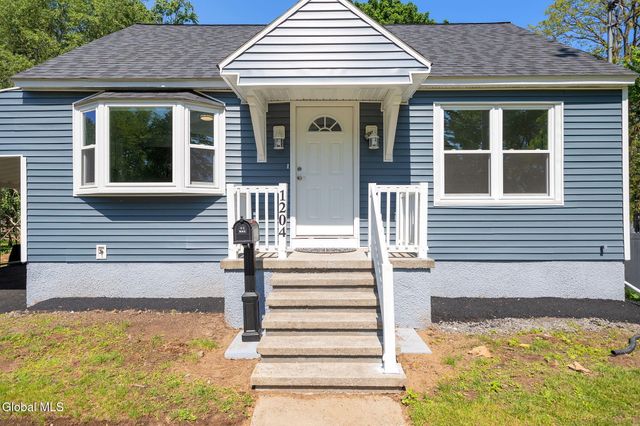 1204 Hemlock Street, Rotterdam, NY 12306