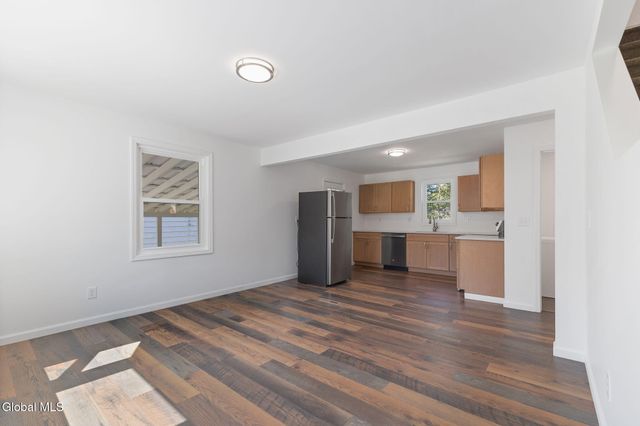 1204 Hemlock Street, Rotterdam, NY 12306