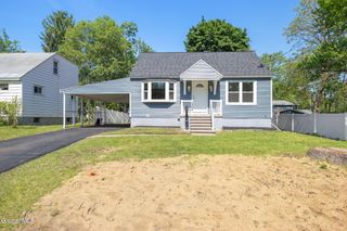 1204 Hemlock Street, Rotterdam, NY 12306