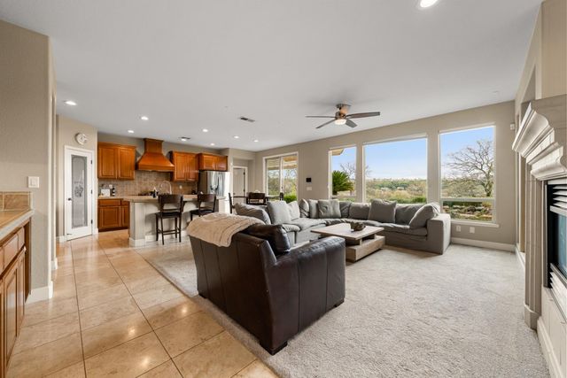 3681 Black Oak Dr, Rocklin, CA 95765