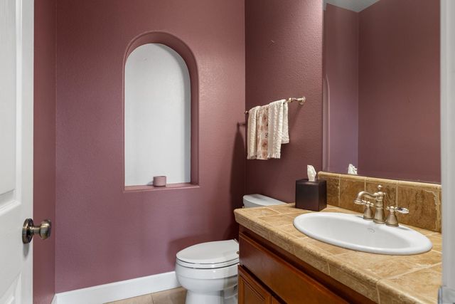 3681 Black Oak Dr, Rocklin, CA 95765