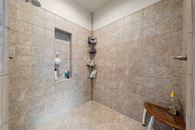 3681 Black Oak Dr, Rocklin, CA 95765