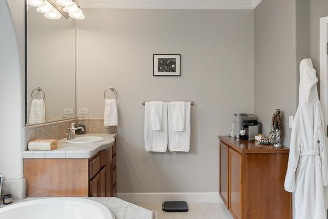 3681 Black Oak Dr, Rocklin, CA 95765