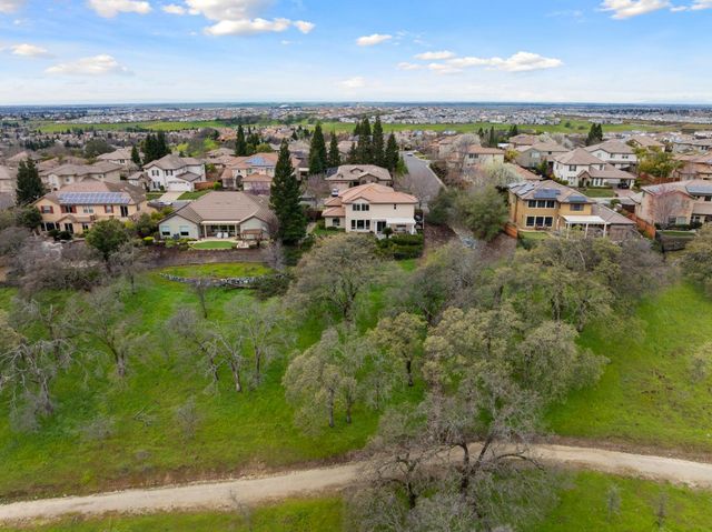 3681 Black Oak Dr, Rocklin, CA 95765