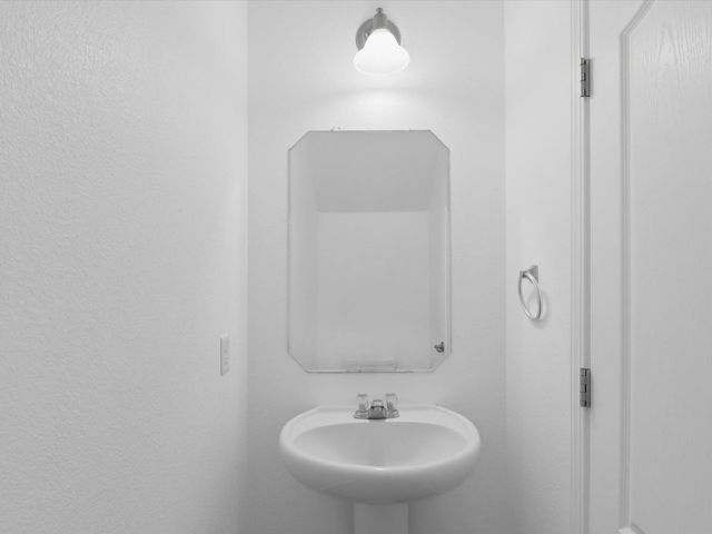 2252 Violeta Circle SE, Rio Rancho, NM 87124