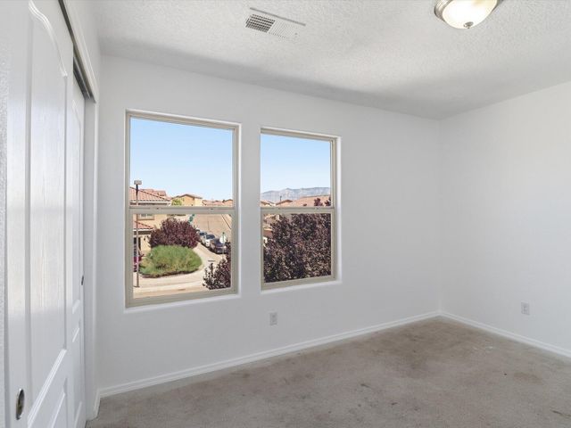 2252 Violeta Circle SE, Rio Rancho, NM 87124
