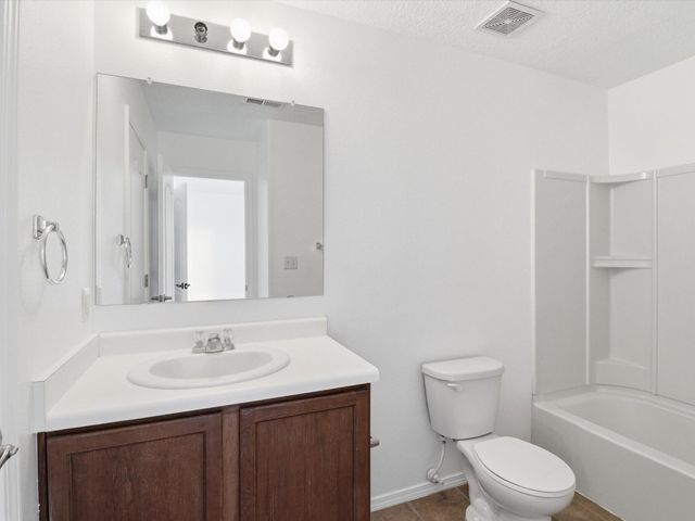 2252 Violeta Circle SE, Rio Rancho, NM 87124