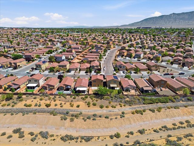 2252 Violeta Circle SE, Rio Rancho, NM 87124
