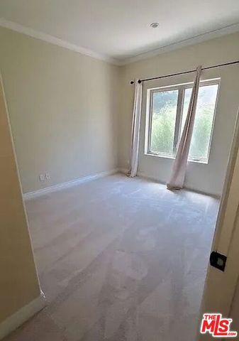 1135 S Shenandoah Street 2A, Los Angeles, CA 90035