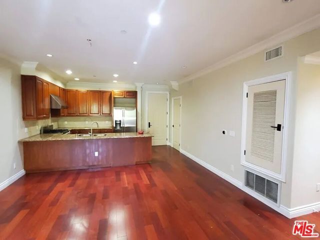 1135 S Shenandoah Street 2A, Los Angeles, CA 90035