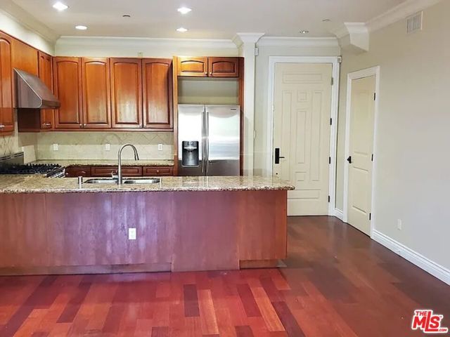 1135 S Shenandoah Street 2A, Los Angeles, CA 90035