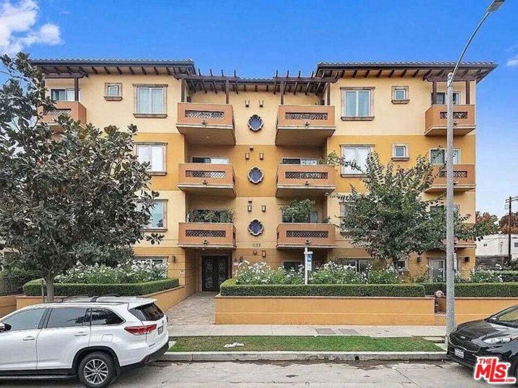 1135 S Shenandoah Street 2A, Los Angeles, CA 90035