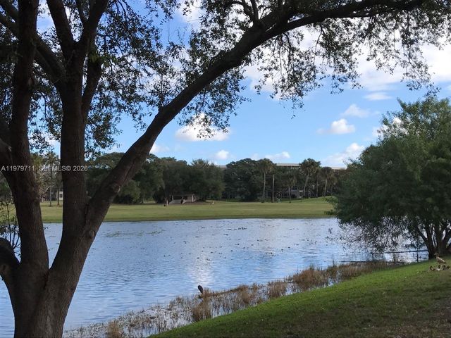 4241 W Mcnab Rd 30, Pompano Beach, FL 33069