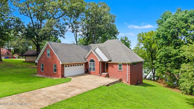 4536 Victoria Drive, Nesbit, MS 38651