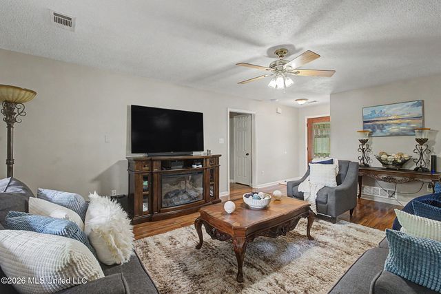 4536 Victoria Drive, Nesbit, MS 38651
