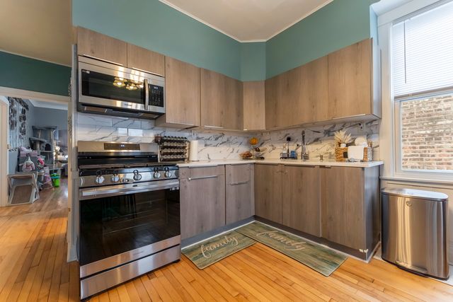 2214 S 61st Court, Cicero, IL 60804