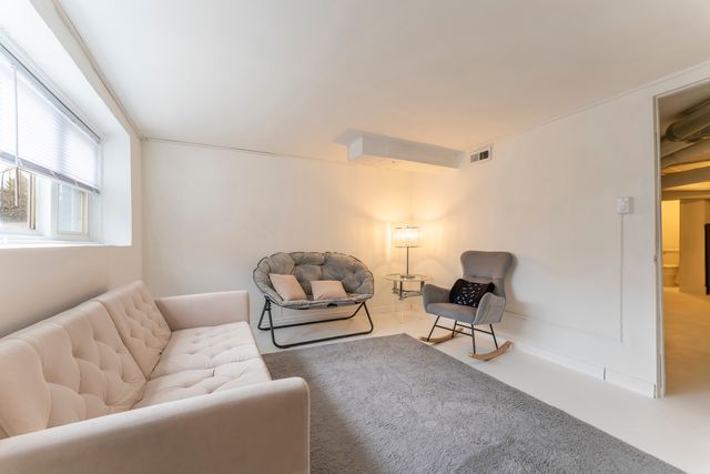 2214 S 61st Court, Cicero, IL 60804