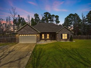 10684 Hinds Road, Benton, AR 72019