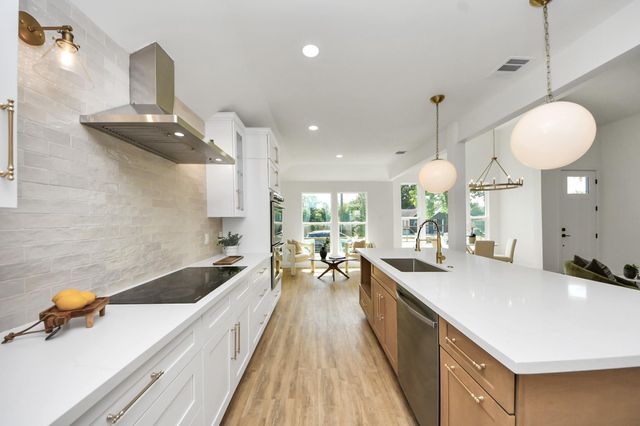 1737 Tabor Street, Houston, TX 77009