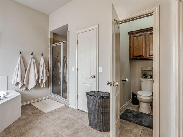 10401 Joseph Way, Yukon, OK 73099