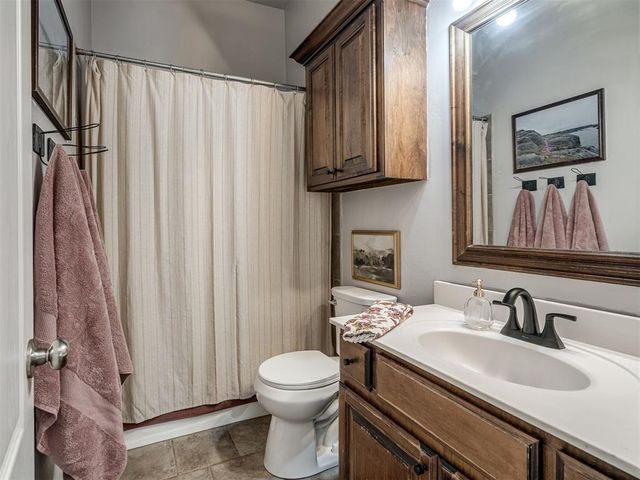 10401 Joseph Way, Yukon, OK 73099