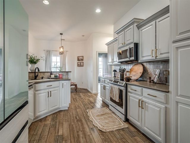 10401 Joseph Way, Yukon, OK 73099