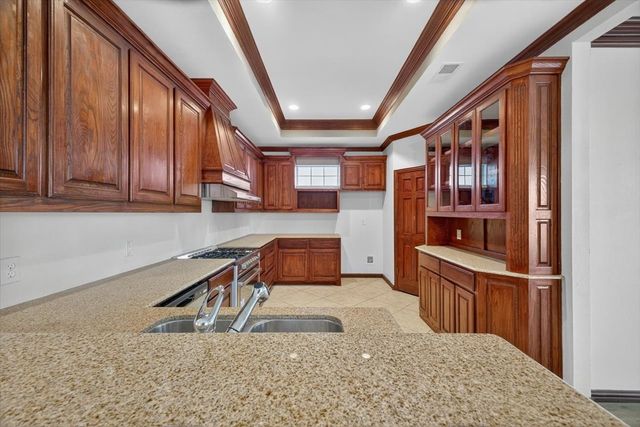 3532 W Jefferson Boulevard, Dallas, TX 75211