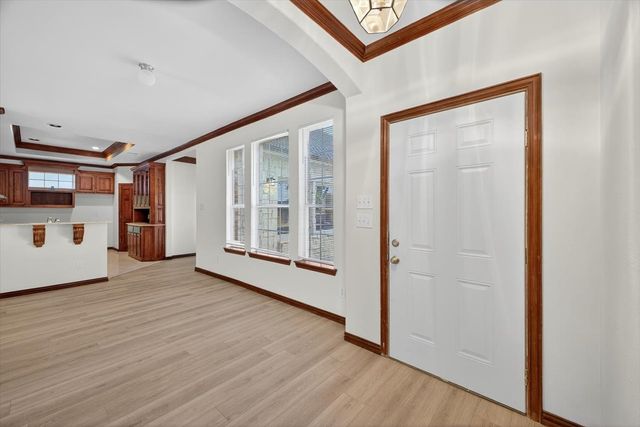 3532 W Jefferson Boulevard, Dallas, TX 75211