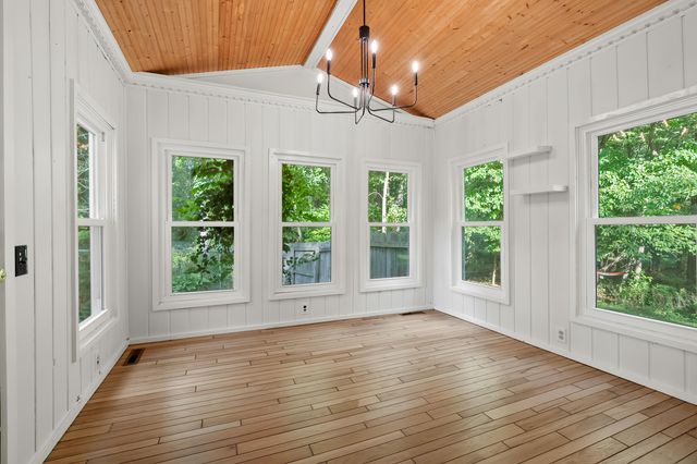 9766 S Westnedge Avenue, Portage, MI 49002