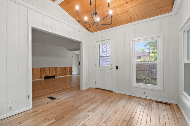 9766 S Westnedge Avenue, Portage, MI 49002