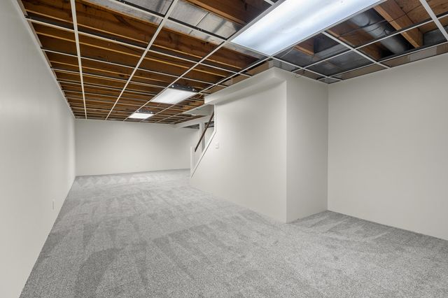 9766 S Westnedge Avenue, Portage, MI 49002