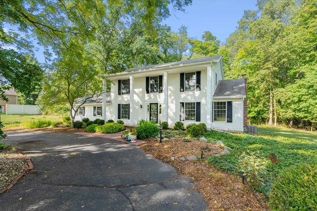 9766 S Westnedge Avenue, Portage, MI 49002