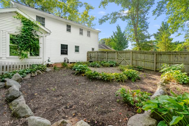 9766 S Westnedge Avenue, Portage, MI 49002