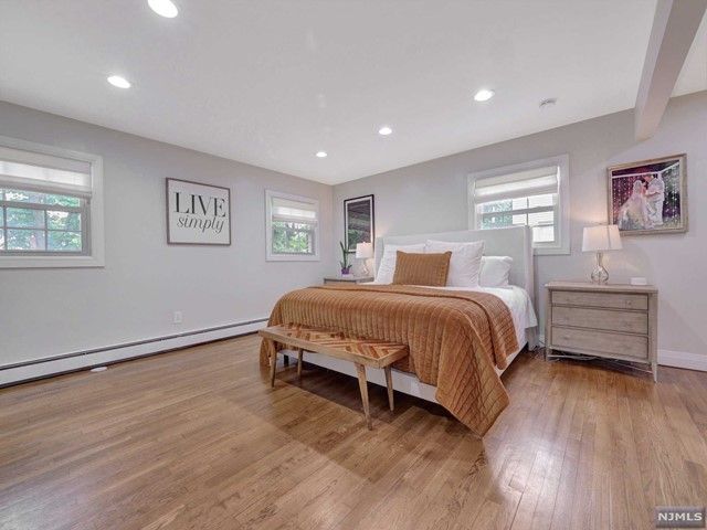 41 Hardwick Lane, Wayne, NJ 07470