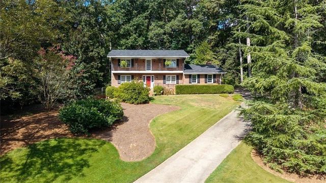 2206 Deer Ridge Drive, Smoke Rise, GA 30087