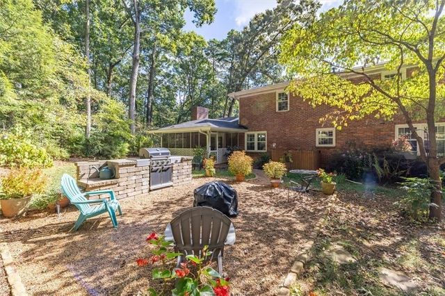2206 Deer Ridge Drive, Smoke Rise, GA 30087