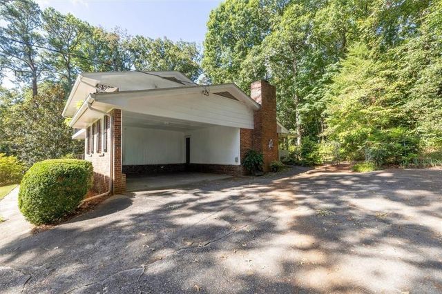 2206 Deer Ridge Drive, Smoke Rise, GA 30087
