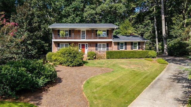 2206 Deer Ridge Drive, Smoke Rise, GA 30087