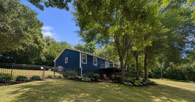 445 Loop Drive, Livingston, TX 77351