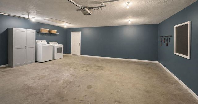 445 Loop Drive, Livingston, TX 77351