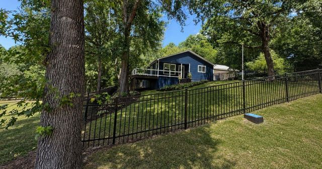 445 Loop Drive, Livingston, TX 77351
