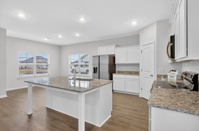 353 Neartop Ln, Murfreesboro, TN 37128