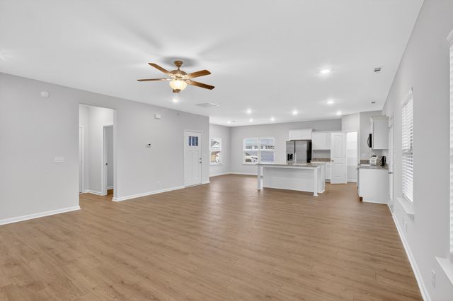 353 Neartop Ln, Murfreesboro, TN 37128