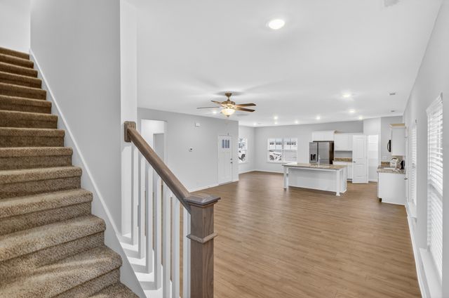 353 Neartop Ln, Murfreesboro, TN 37128
