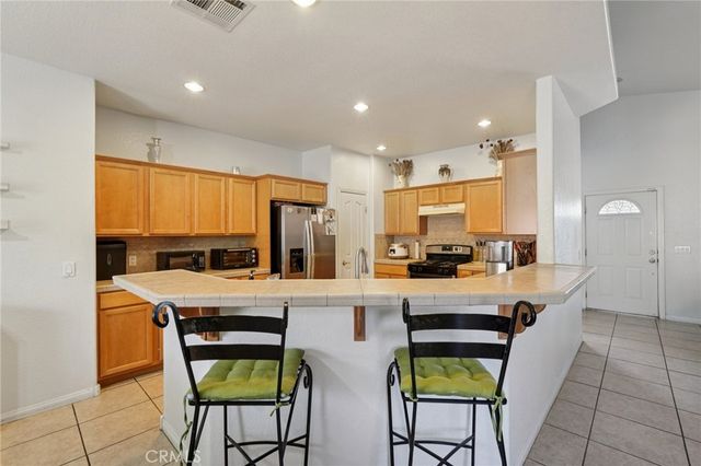 16657 Country Ranch Court, Victorville, CA 92395