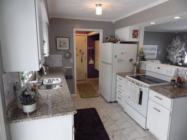 1137 Reads Run Run, Long Lake Twp, MI 49685