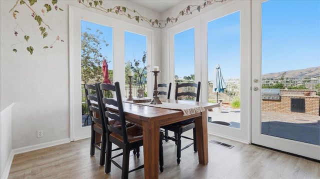 5000 Birkdale Way, San Jose, CA 95138