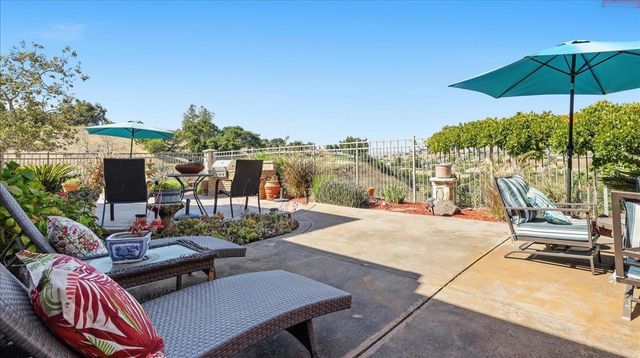 5000 Birkdale Way, San Jose, CA 95138