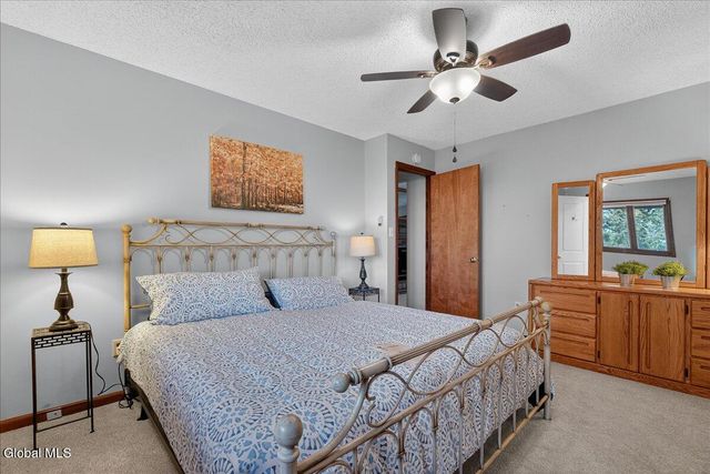 321 Middletown Road, Halfmoon, NY 12188